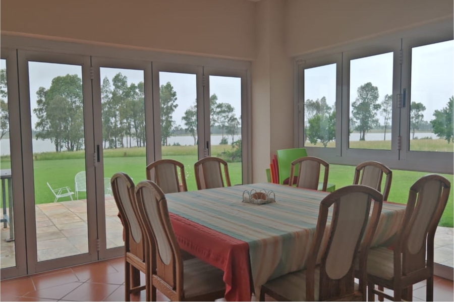 6 Bedroom Property for Sale in Vaaldam SH Free State